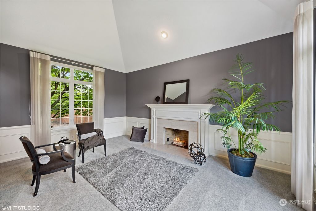 Photo of 18327 NE 99th Way, Redmond, WA 98052 (MLS # 2058579)