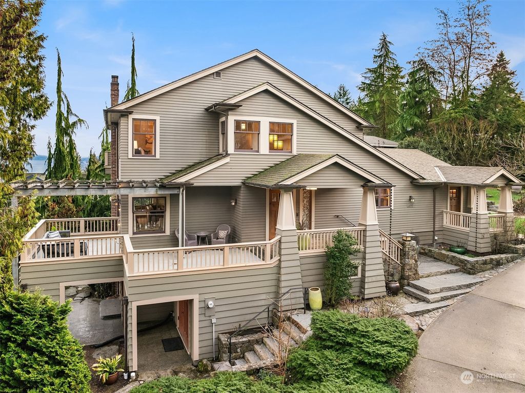 Photo of 12049 Lakeside Place NE, Seattle, WA 98125 (MLS # 2193709)
