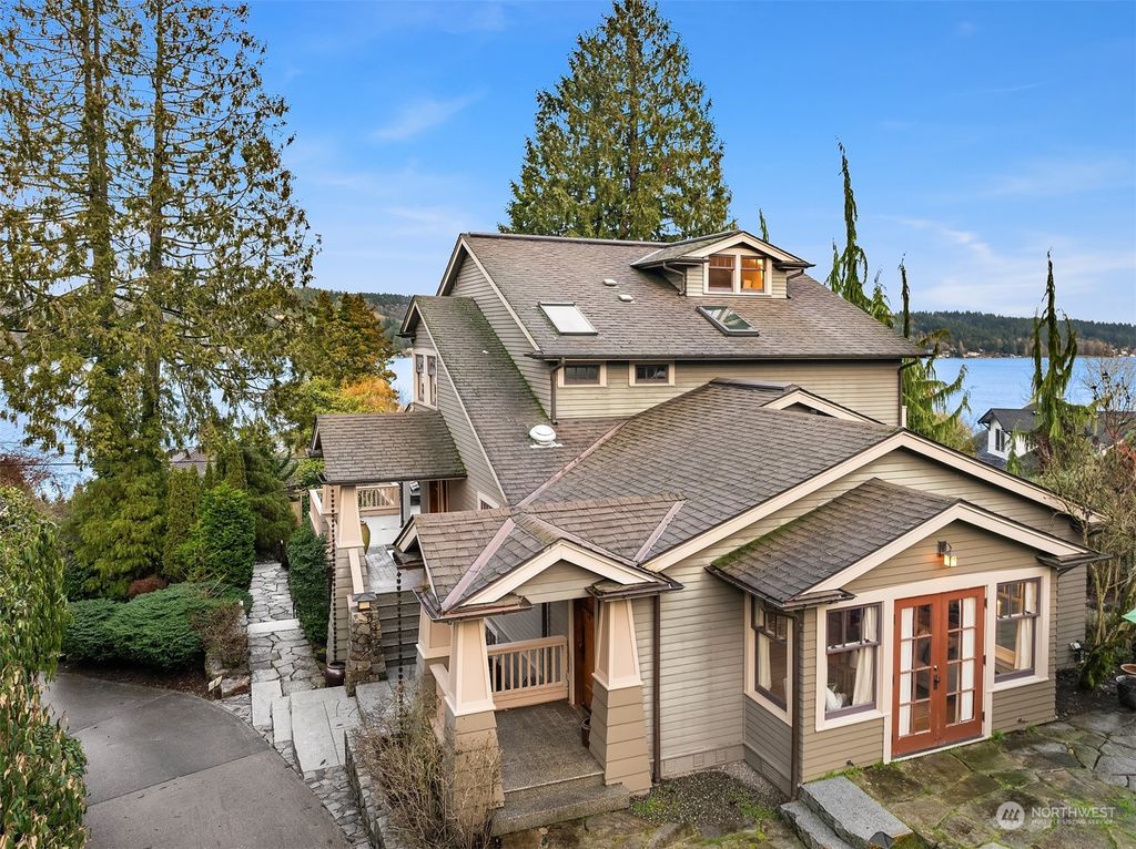 Photo of 12049 Lakeside Place NE, Seattle, WA 98125 (MLS # 2193709)