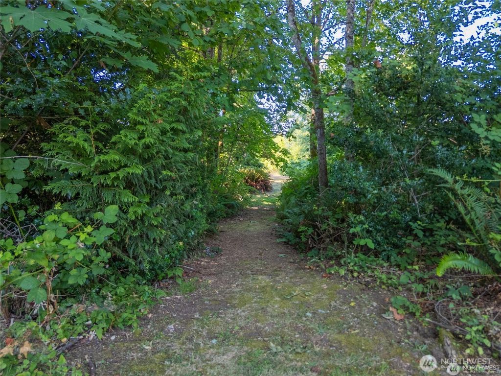 Photo of 16621 188th Avenue SE #1&amp;2, Renton, WA 98058 (MLS # 2463027)