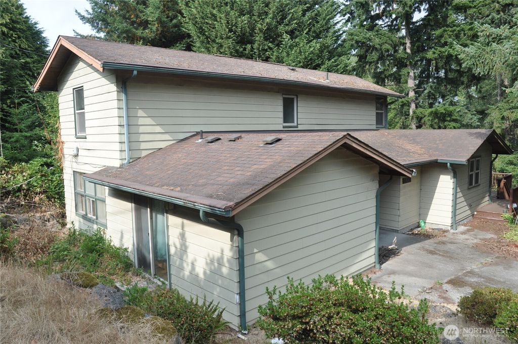 Photo of 1940 SW Dawson Street, Seattle, WA 98106 (MLS # 2417571)