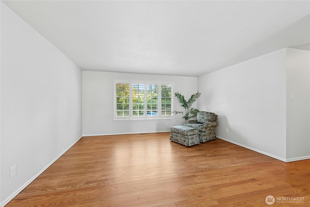 Photo of 2468 168th Place NE, Bellevue, WA 98008 (MLS # 2435732)