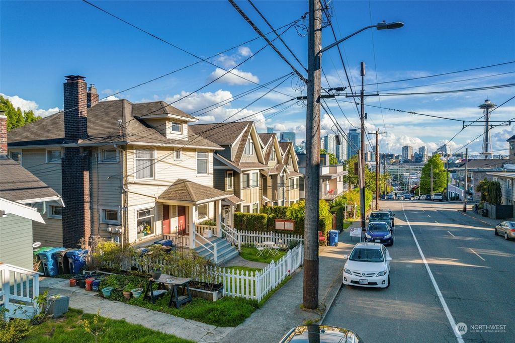Photo of 1112 Taylor Avenue N, Seattle, WA 98109 (MLS # 2231691)