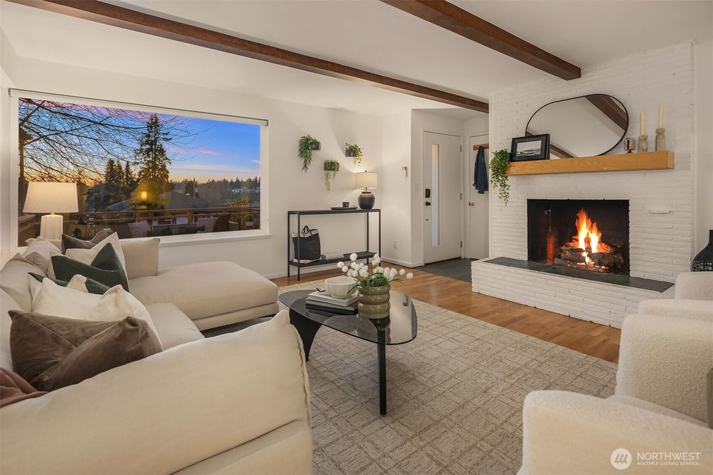 Photo of 8818 22nd Avenue SW, Seattle, WA 98106 (MLS # 2472310)