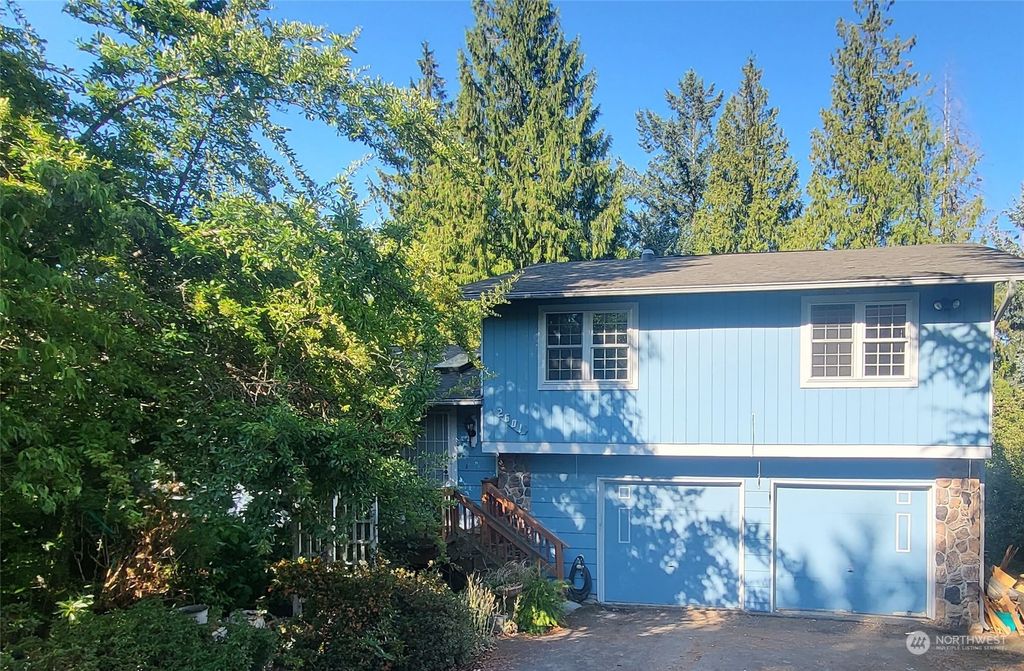 Photo of 2601 Talbot Crest Drive S, Renton, WA 98055 (MLS # 2145520)