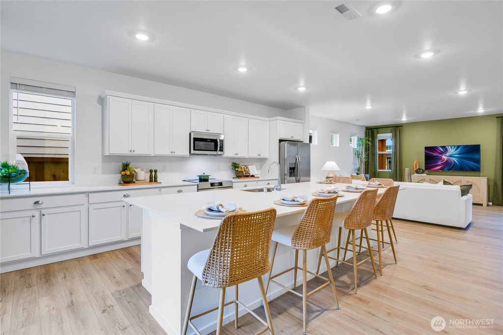 Photo of 1630 Lorraine Way, Port Townsend, WA 98368 (MLS # 2500136)