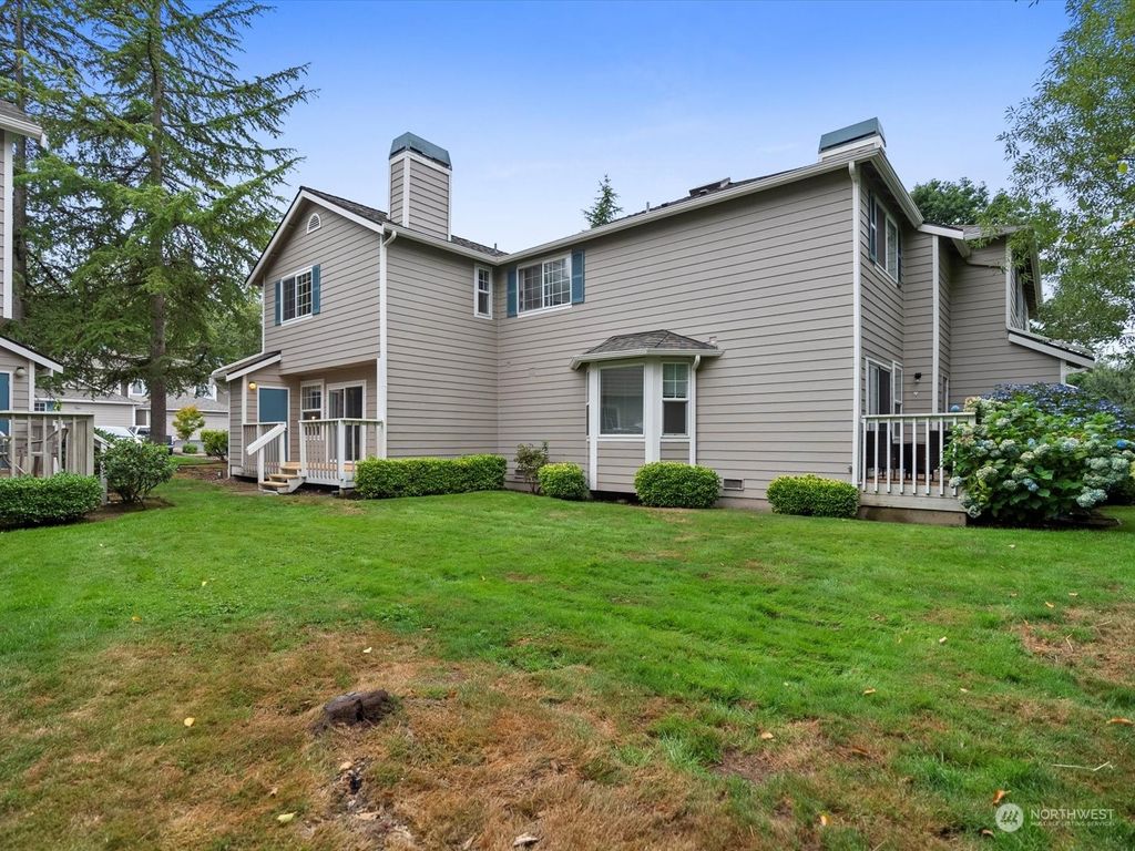 Photo of 7226 NE 171st Lane, Kenmore, WA 98028 (MLS # 2016559)