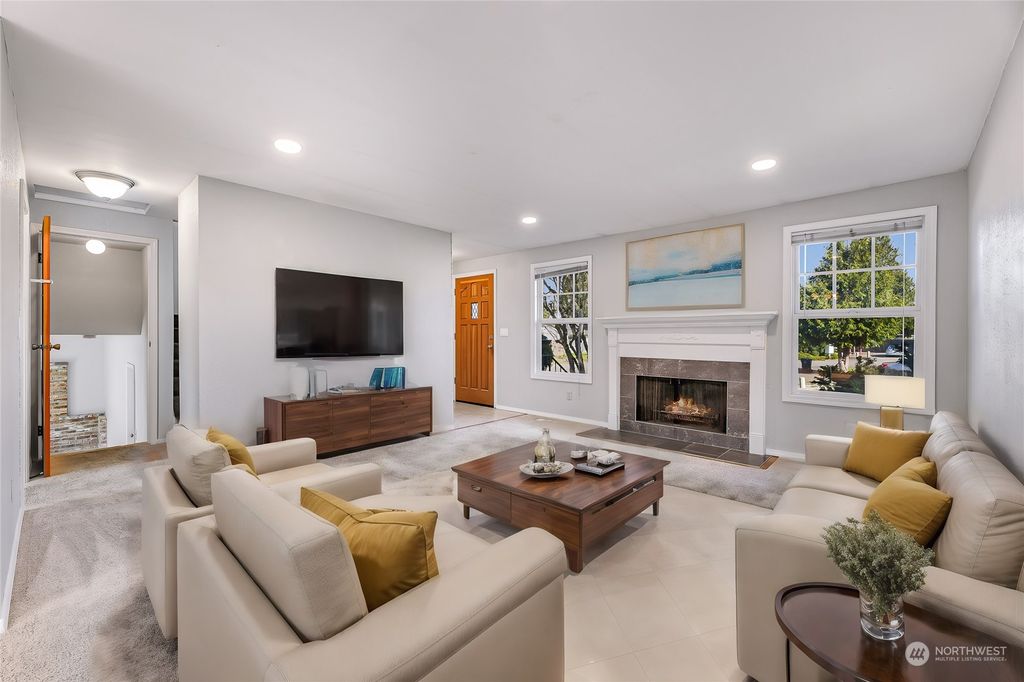 Photo of 5318 85th Place NE, Marysville, WA 98270 (MLS # 2220608)