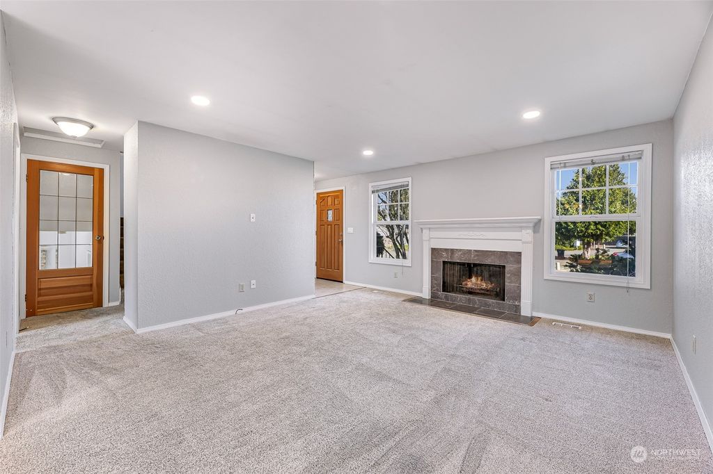 Photo of 5318 85th Place NE, Marysville, WA 98270 (MLS # 2220608)