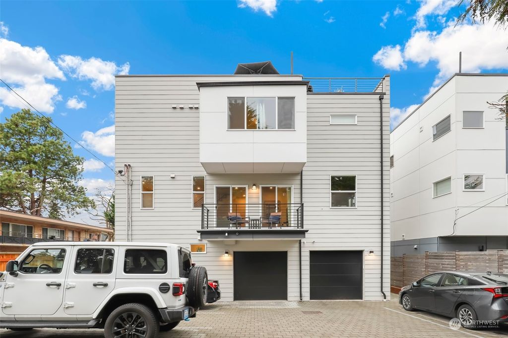 Photo of 5916 Fauntleroy Way SW #F, Seattle, WA 98136 (MLS # 2038542)