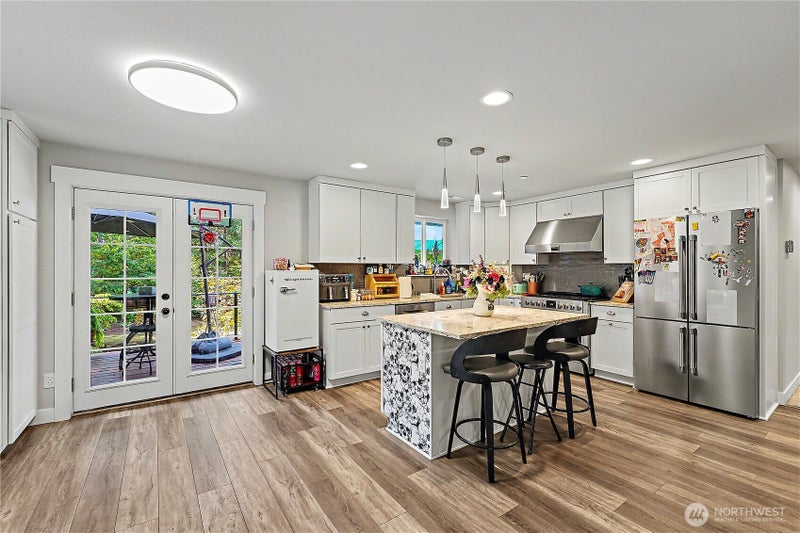 10017 137th Street NW