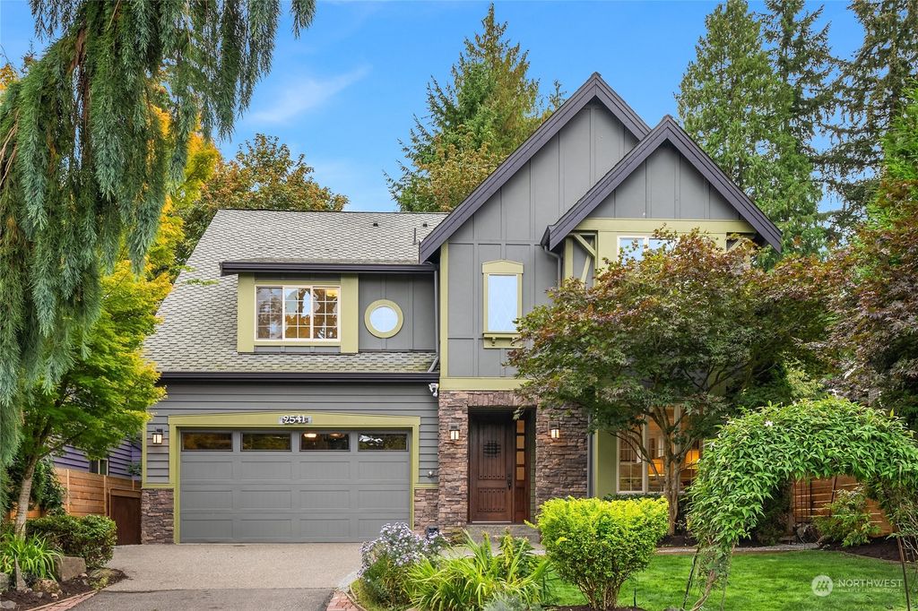 Photo of 2541 NE 91st Street, Seattle, WA 98115 (MLS # 2290822)