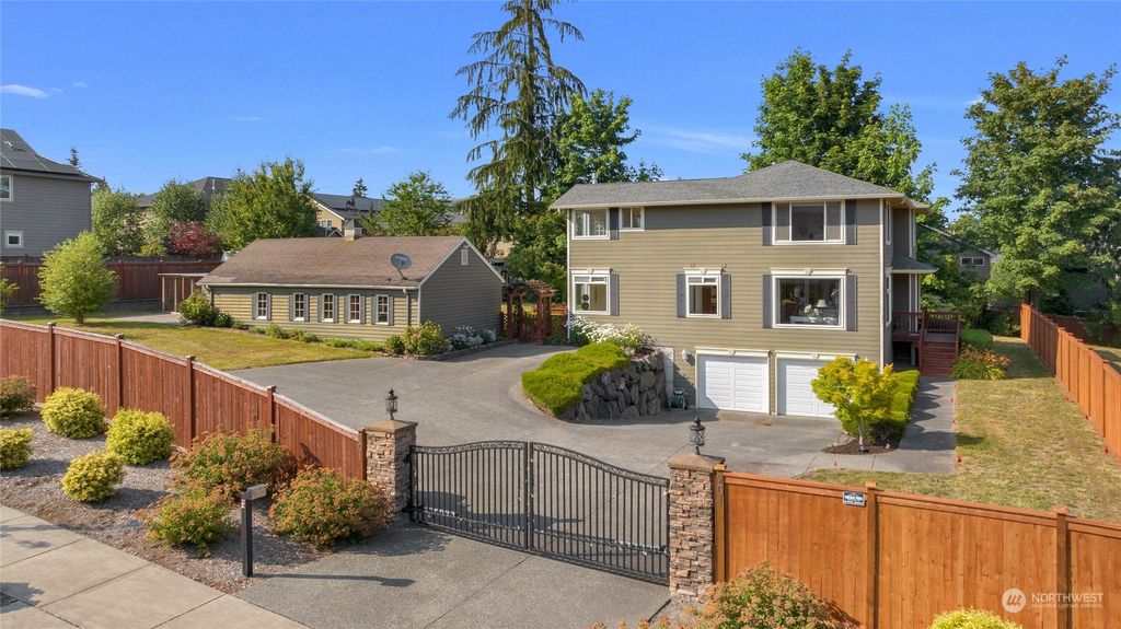 Photo of 701 153rd Place SW, Lynnwood, WA 98087 (MLS # 2136498)