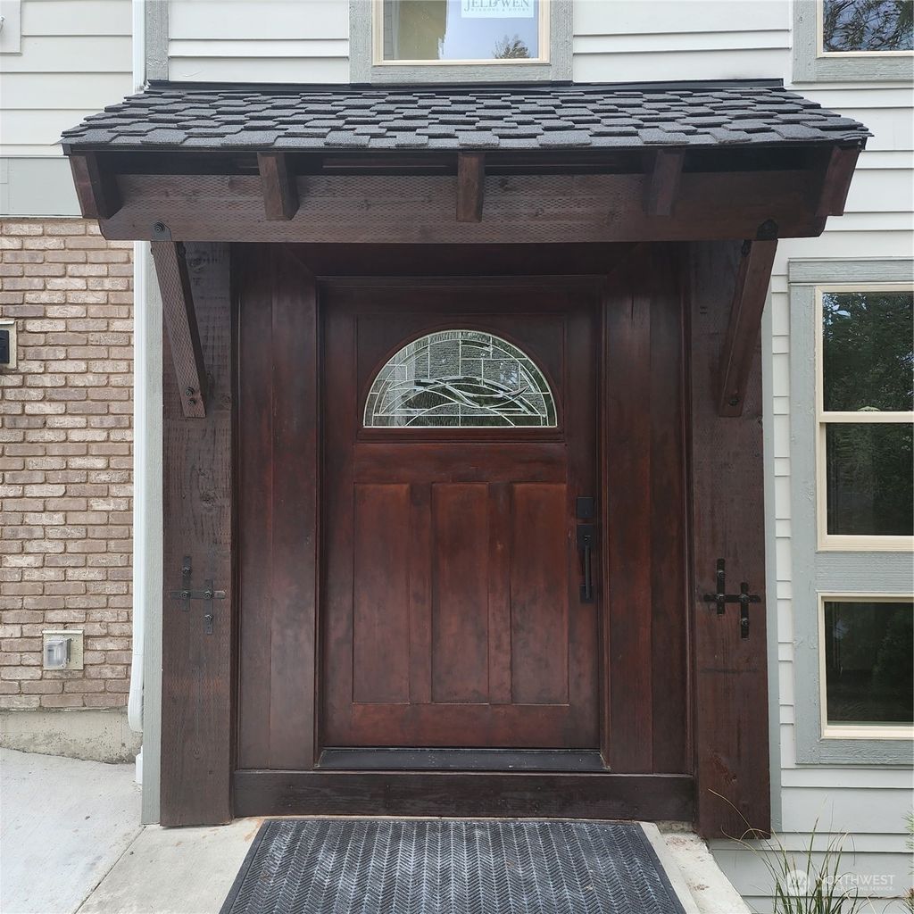 Photo of 13716 30 Avenue NE #C, Seattle, WA 98125 (MLS # 2279286)