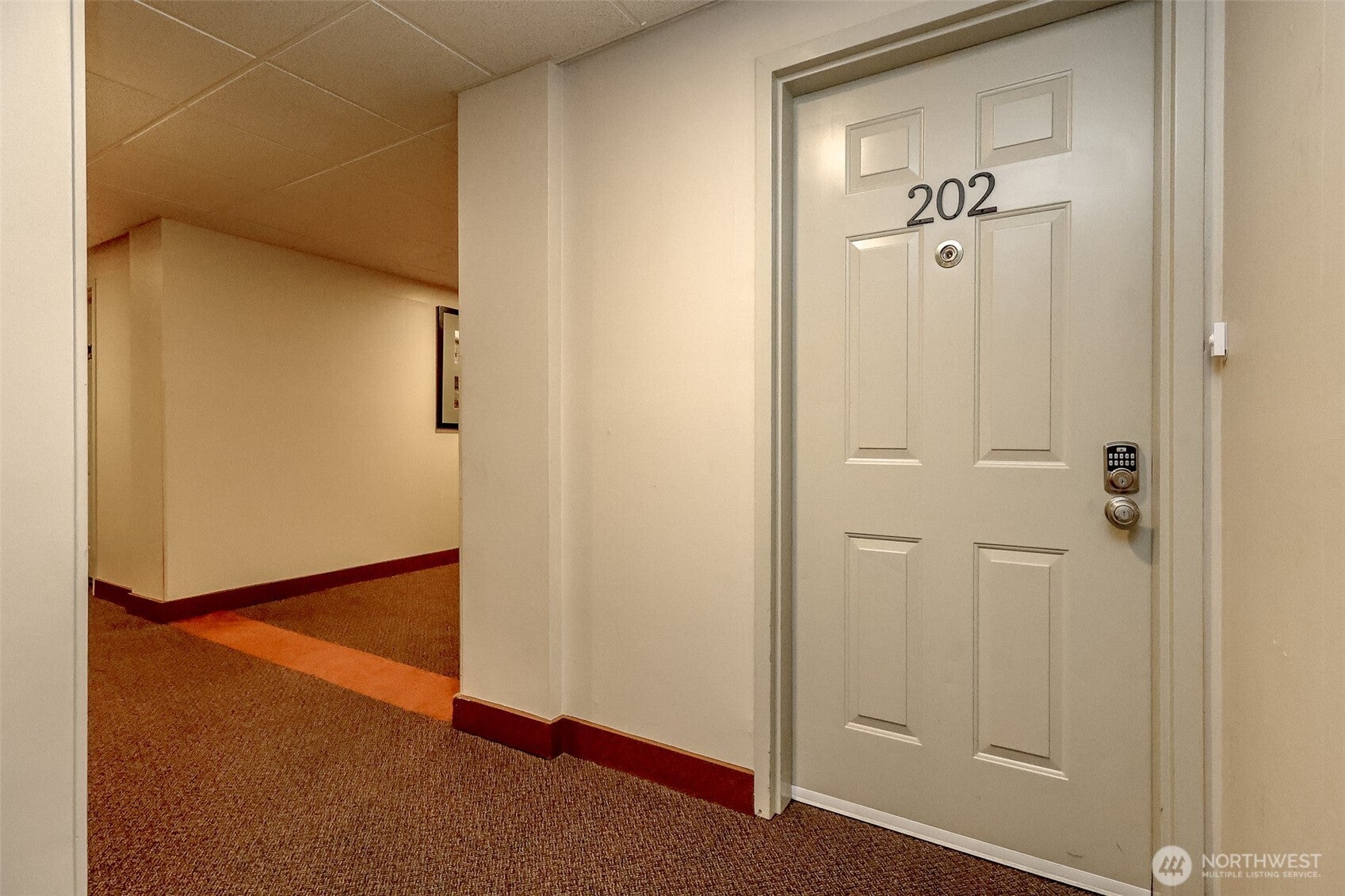 909 N I Street 202