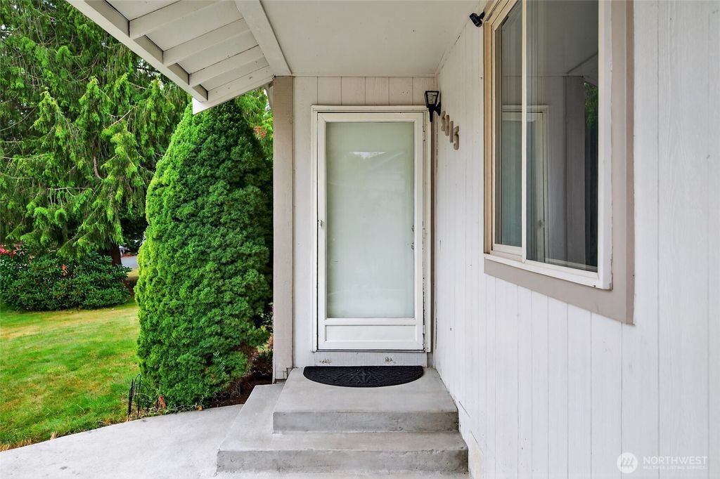Photo of 5815 143rd Place NE, Marysville, WA 98271 (MLS # 2410051)