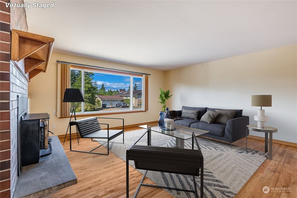Photo of 1003 S 233rd Place, Des Moines, WA 98198 (MLS # 2268680)