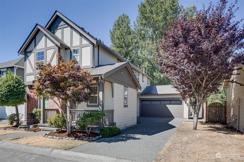 Photo of 571 Lyons Place NE, Renton, WA 98059 (MLS # 2152289)