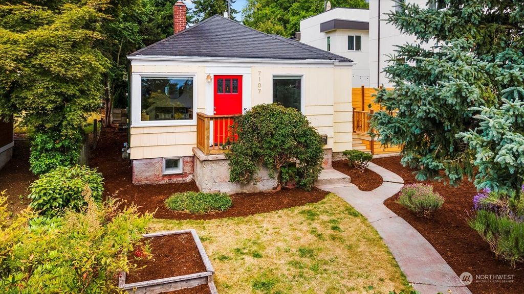 Photo of 7107 30th Avenue SW, Seattle, WA 98126 (MLS # 2133624)