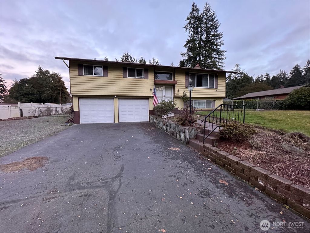 Photo of 14309 11th Avenue S, Tacoma, WA 98444 (MLS # 2467480)