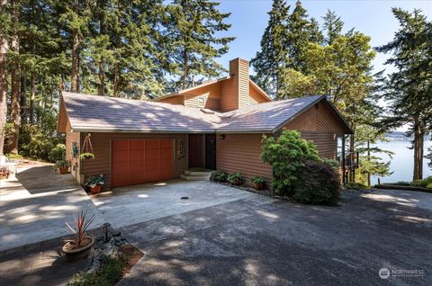 A home in Oak Harbor