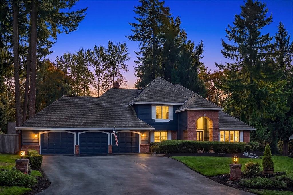 Photo of 25917 NE 25th Street, Redmond, WA 98053 (MLS # 2594862)