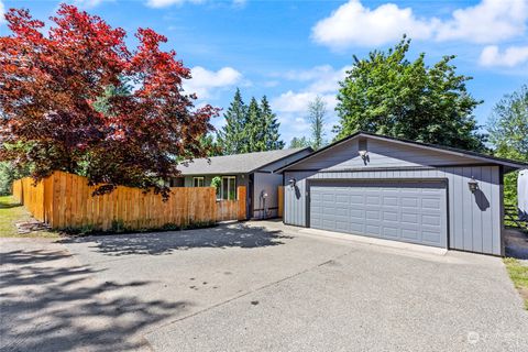 A home in Lake Tapps