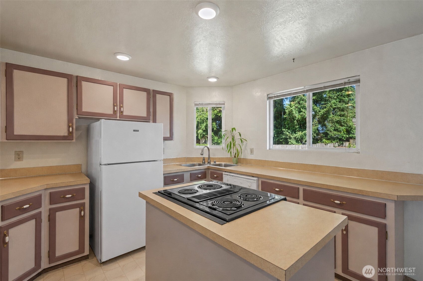 6322 49th Drive NE