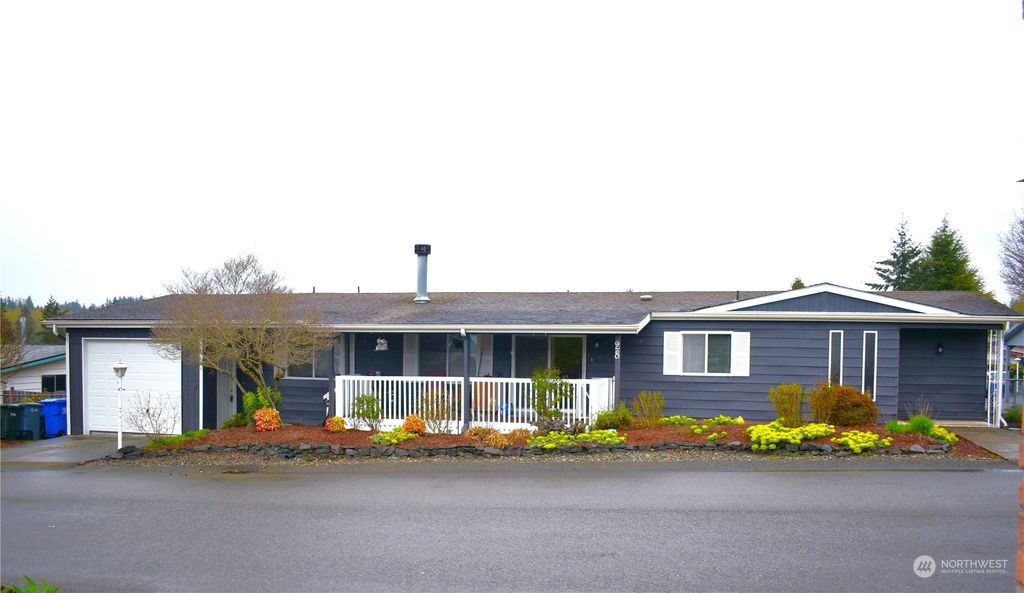 Photo of 2500 Alder Street #28, Milton, WA 98354 (MLS # 2053938)