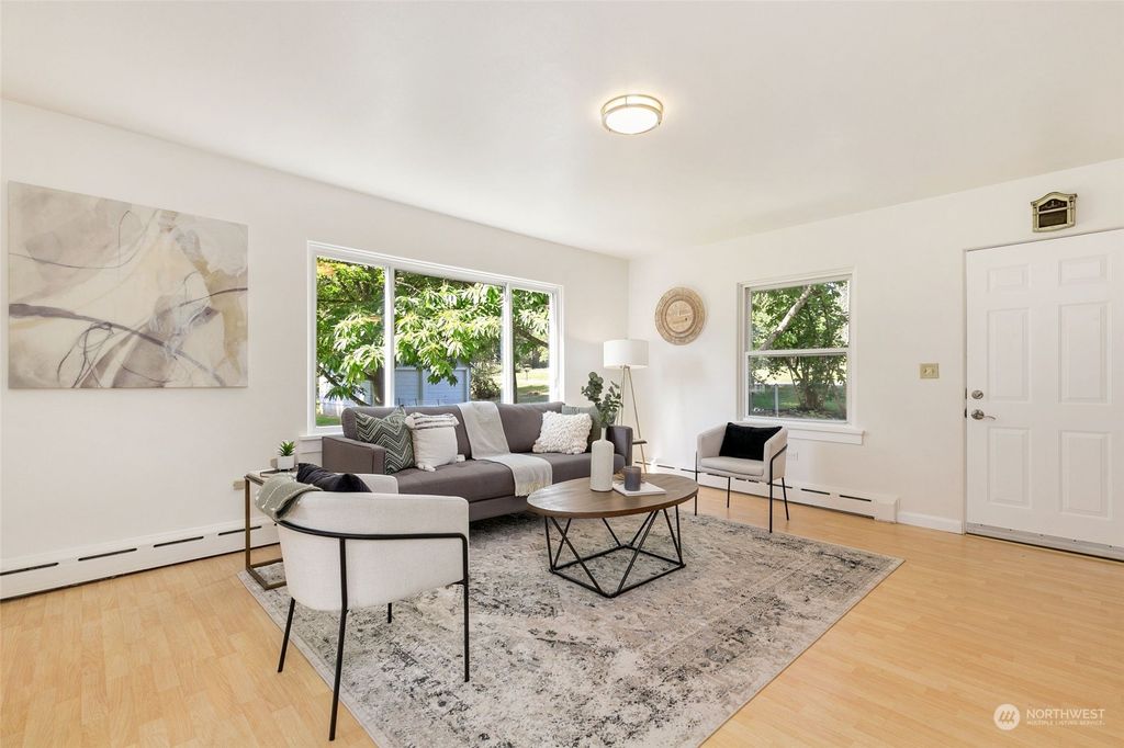 Photo of 19017 Broadway Avenue, Snohomish, WA 98296 (MLS # 2076252)