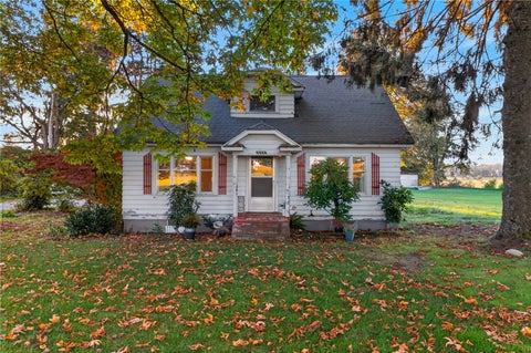 Photo of 8596 District Line Road, Burlington, WA 98233 (MLS # 2594881)