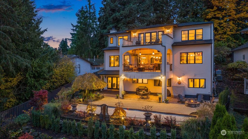 Photo of 4100 100th Avenue SE, Mercer Island, WA 98040 (MLS # 2175787)