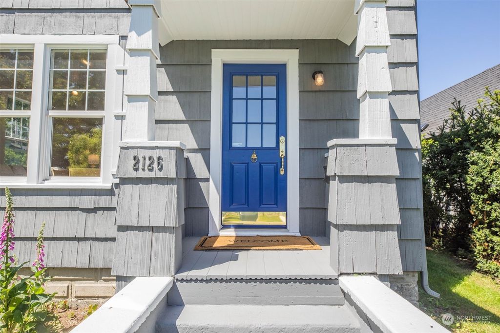Photo of 2126 Lombard Avenue, Everett, WA 98201 (MLS # 2077489)