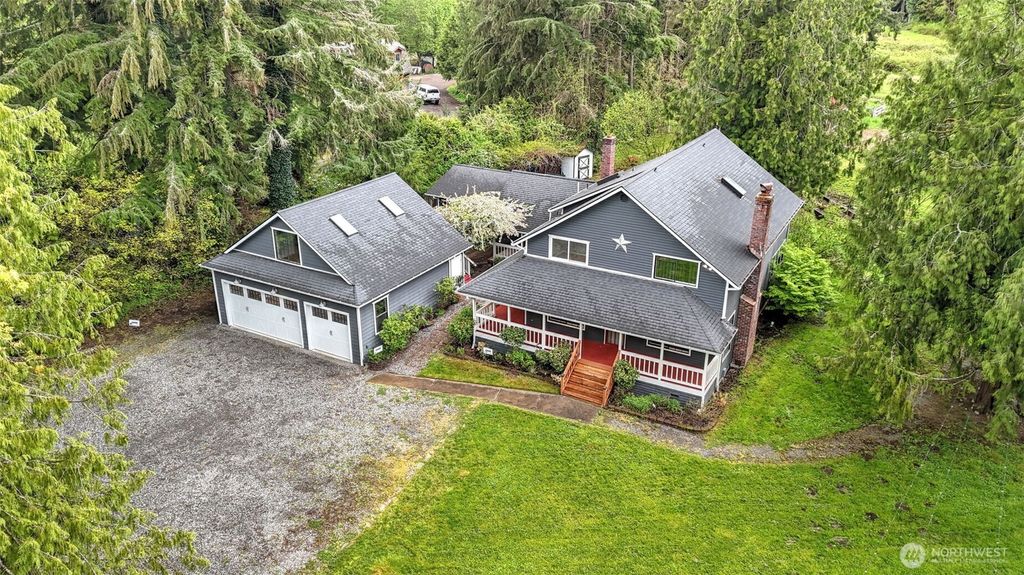 Photo of 20908 188th Avenue SE, Renton, WA 98058 (MLS # 2367882)