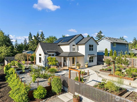 Photo of 503 5th Street, Steilacoom, WA 98388 (MLS # 2528811)
