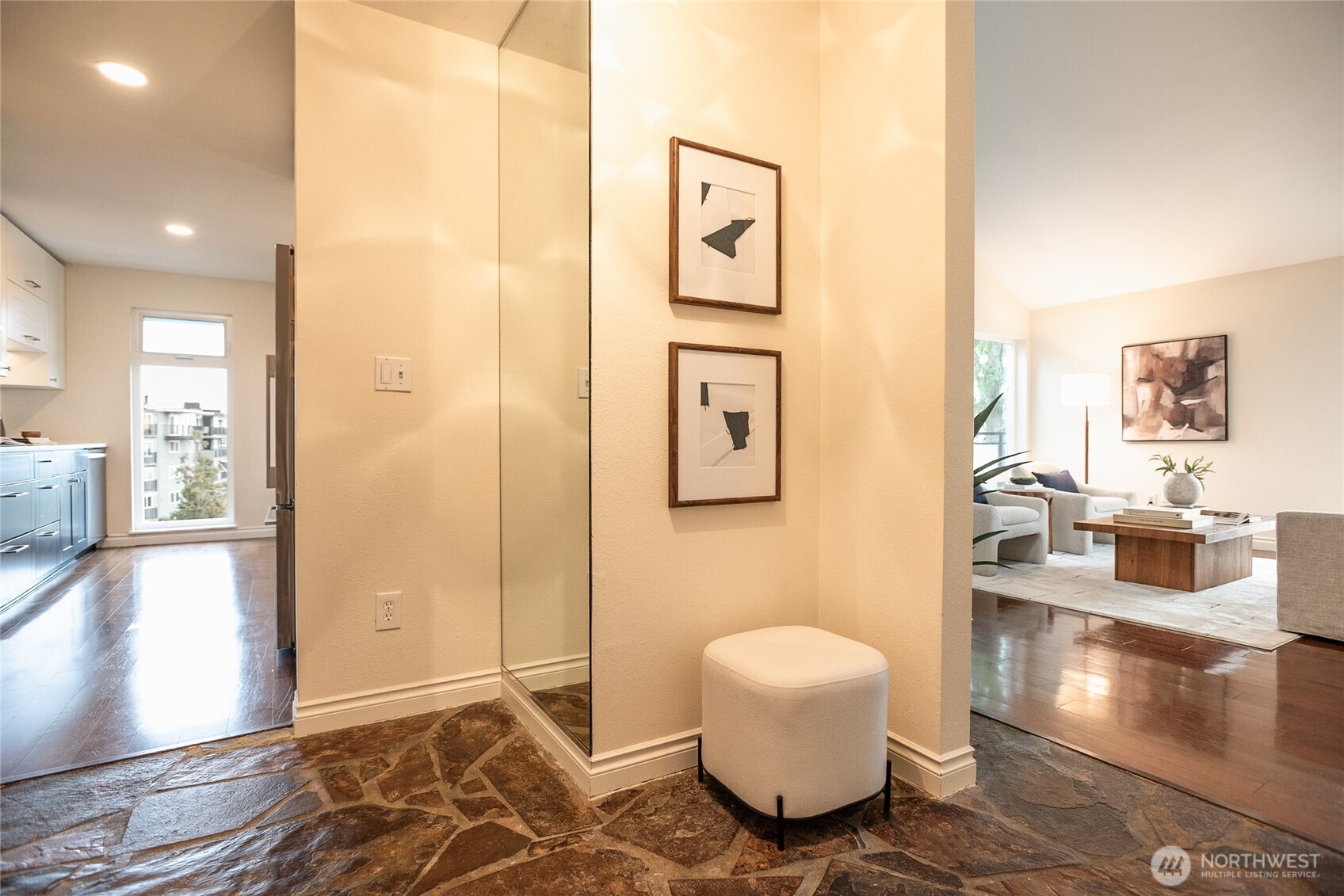 2510 W Bertona Street 428