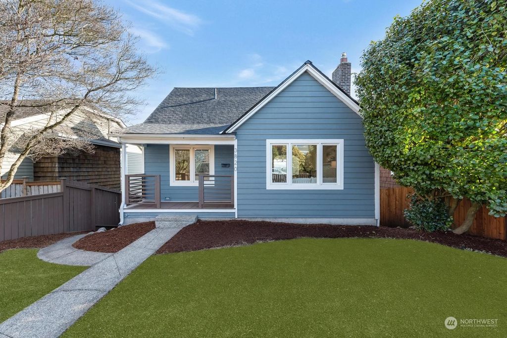 Photo of 3820 35th Avenue SW, Seattle, WA 98126 (MLS # 2036384)