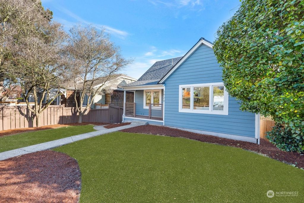 Photo of 3820 35th Avenue SW, Seattle, WA 98126 (MLS # 2036384)