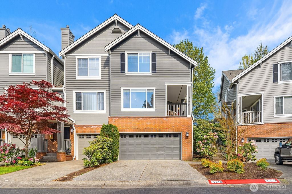 Photo of 4175 248th Court SE, Sammamish, WA 98029 (MLS # 2368388)