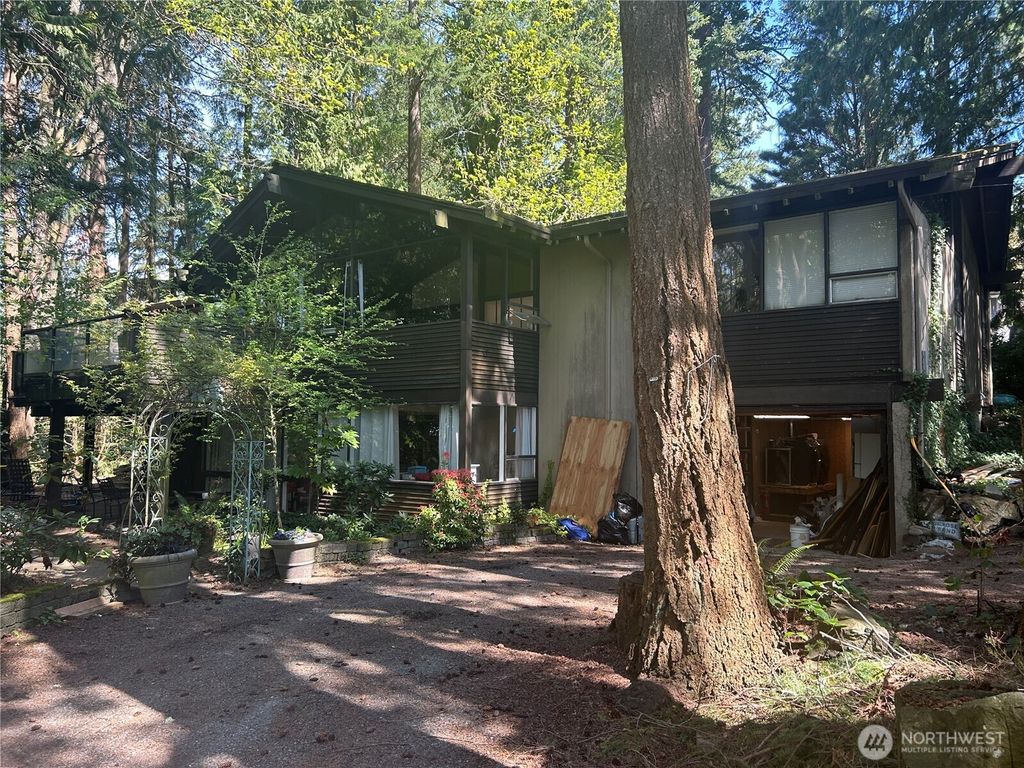 Photo of 7236 NE 121st Place, Kirkland, WA 98034 (MLS # 2360042)