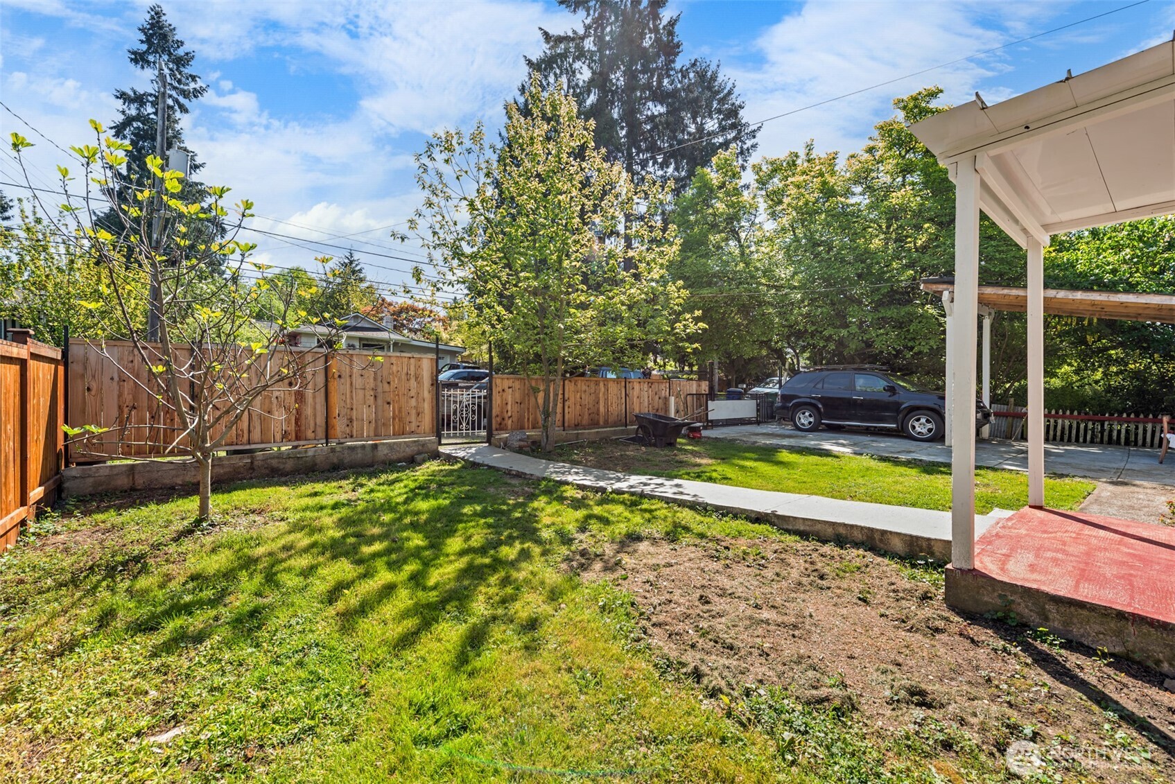 13721 37th Avenue NE