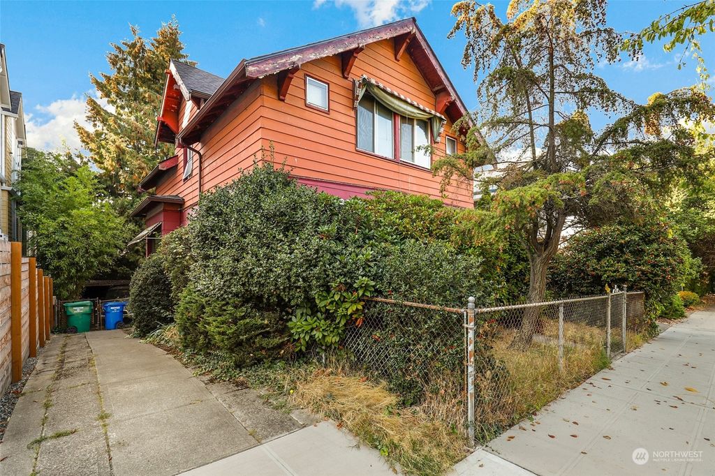 Photo of 1107 29th Avenue, Seattle, WA 98122 (MLS # 2007182)