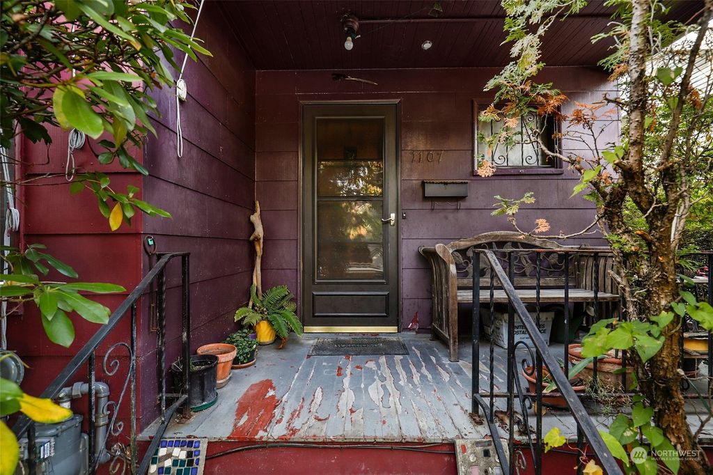 Photo of 1107 29th Avenue, Seattle, WA 98122 (MLS # 2007182)