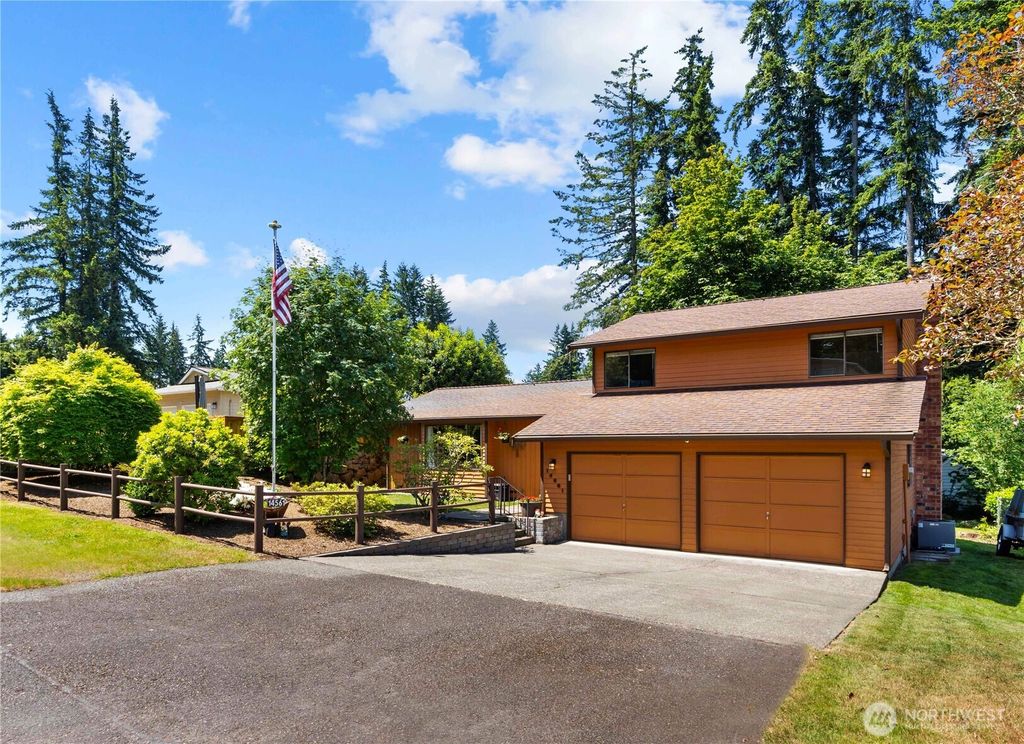 Photo of 14561 166th Place SE, Renton, WA 98059 (MLS # 2386087)