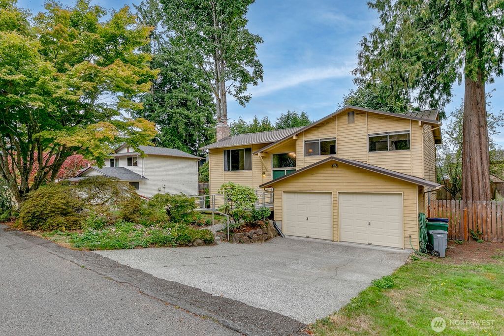Photo of 11305 W Ibberson Drive, Everett, WA 98208 (MLS # 2433606)
