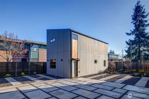 4411 S Holly Street Seattle WA 98118