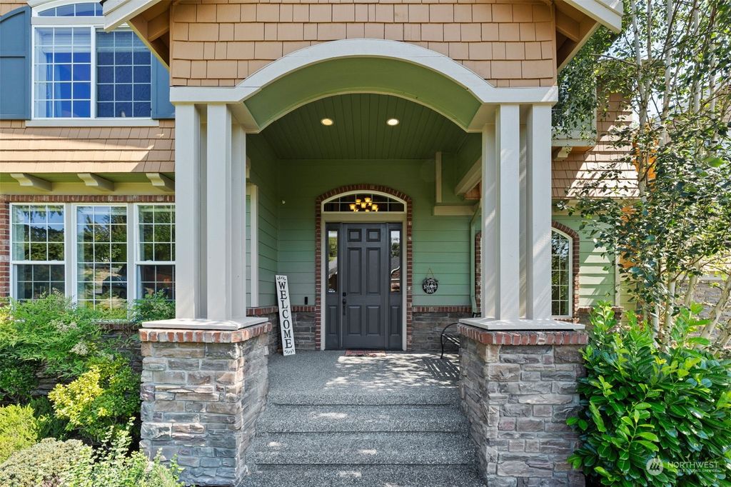 Photo of 9609 185th Drive SE, Snohomish, WA 98290 (MLS # 2275302)