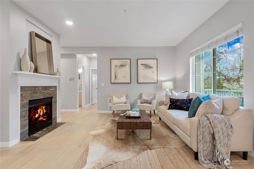 Photo of 205 S 51st Street #B, Renton, WA 98055 (MLS # 2206529)