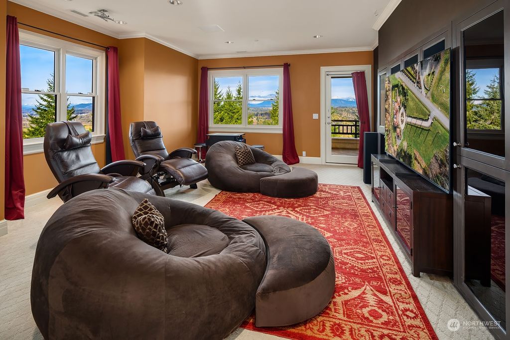 listing image 9365506434402384850