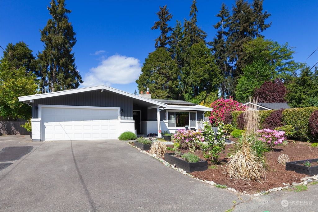 Photo of 7515 184th Place SW, Edmonds, WA 98026 (MLS # 2235364)
